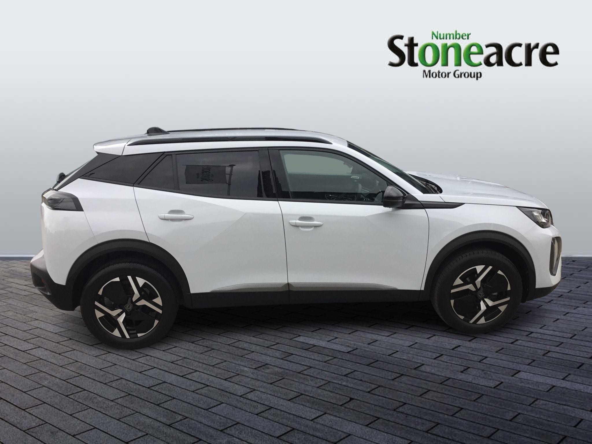 Peugeot 2008 Image 2