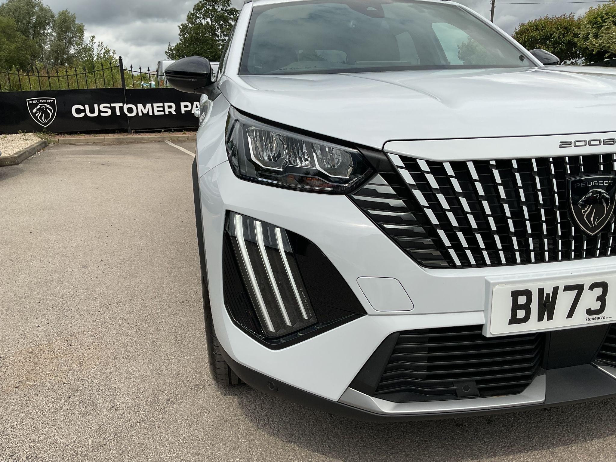 Peugeot 2008 Image 11