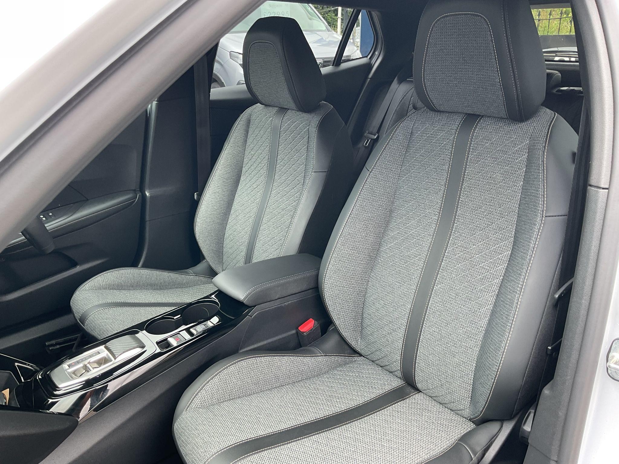 Peugeot 2008 Image 16