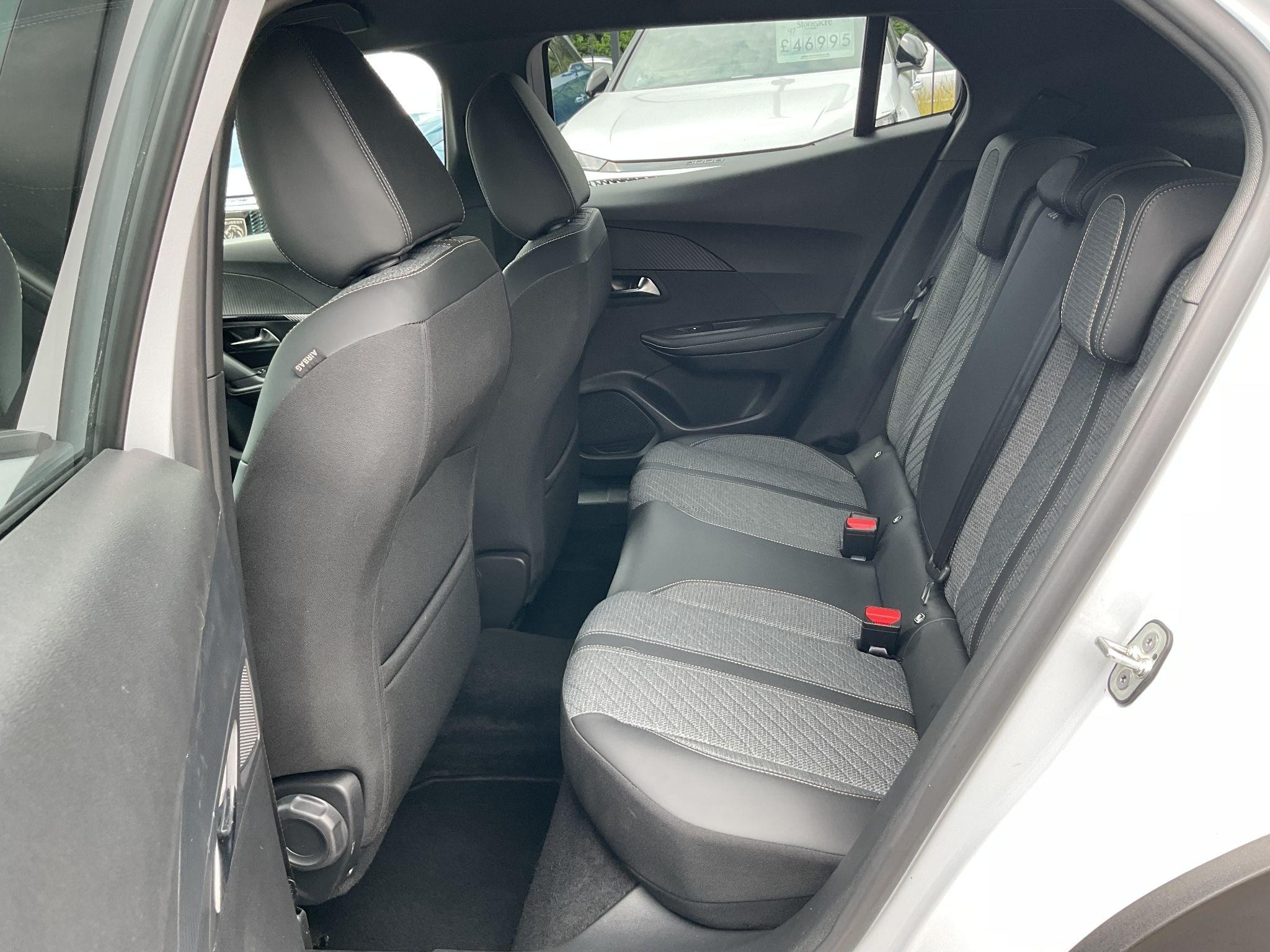 Peugeot 2008 Image 17