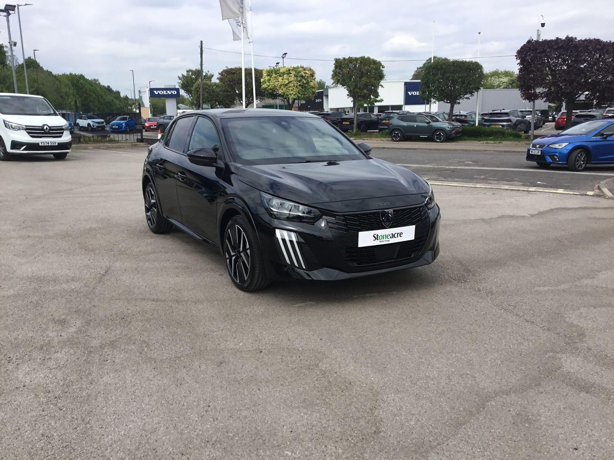 Peugeot 208 Image 1