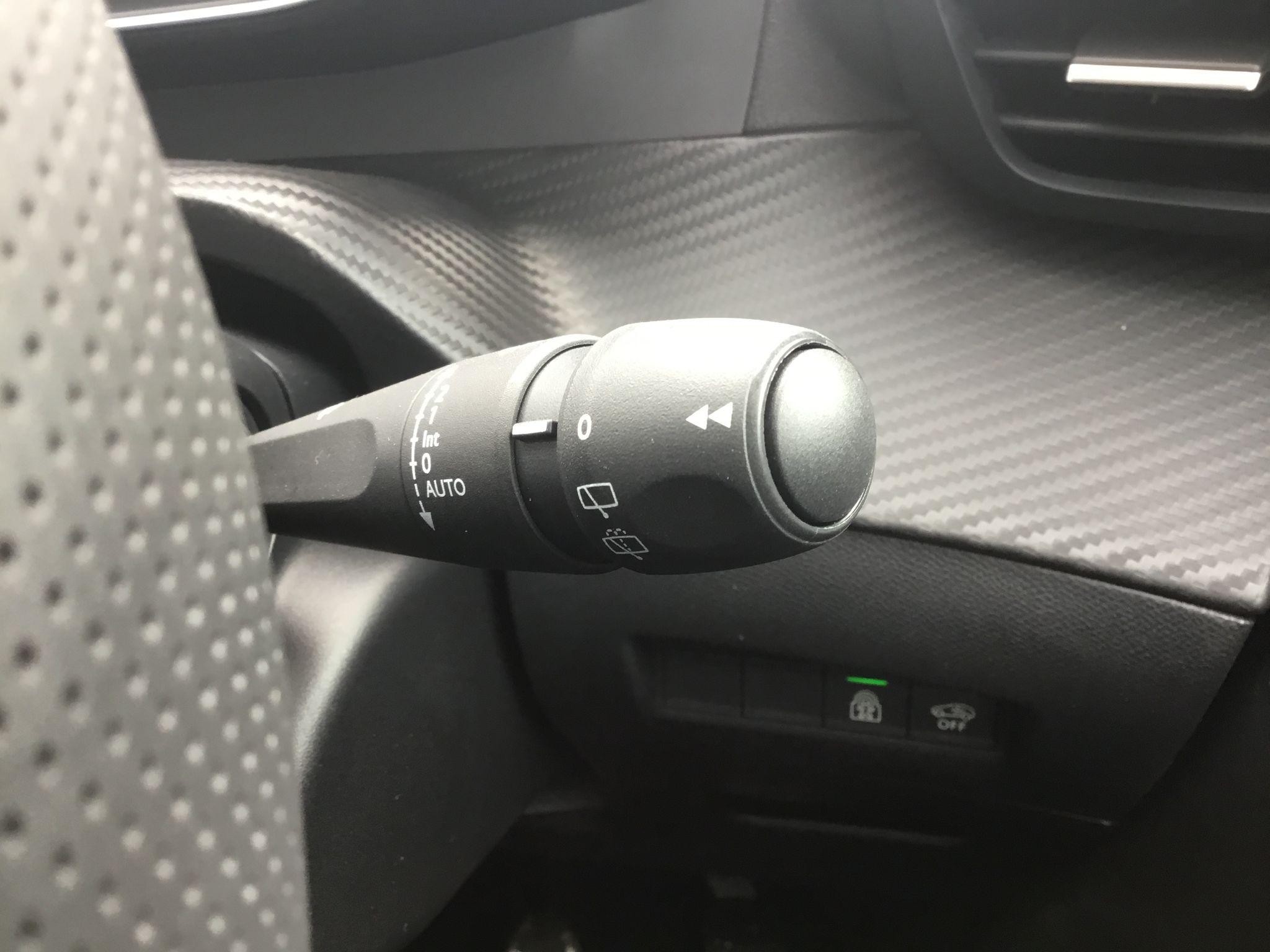 Peugeot 208 Image 22