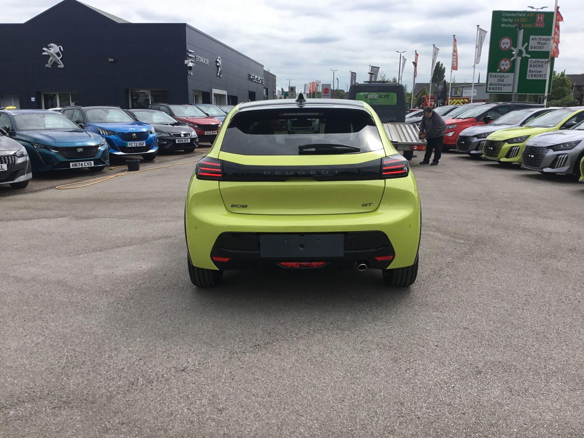 Peugeot 208 Image 4