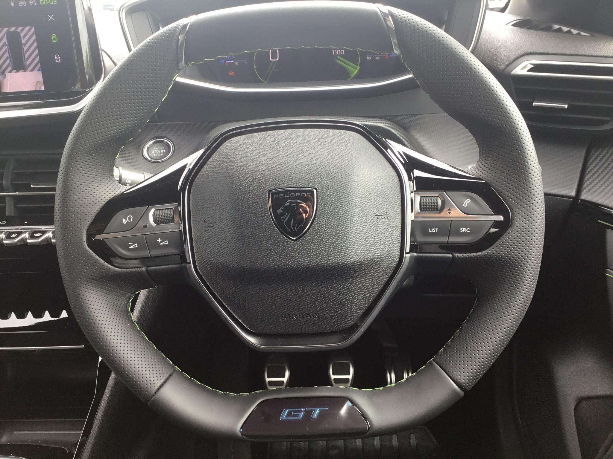 Peugeot 208 Image 18