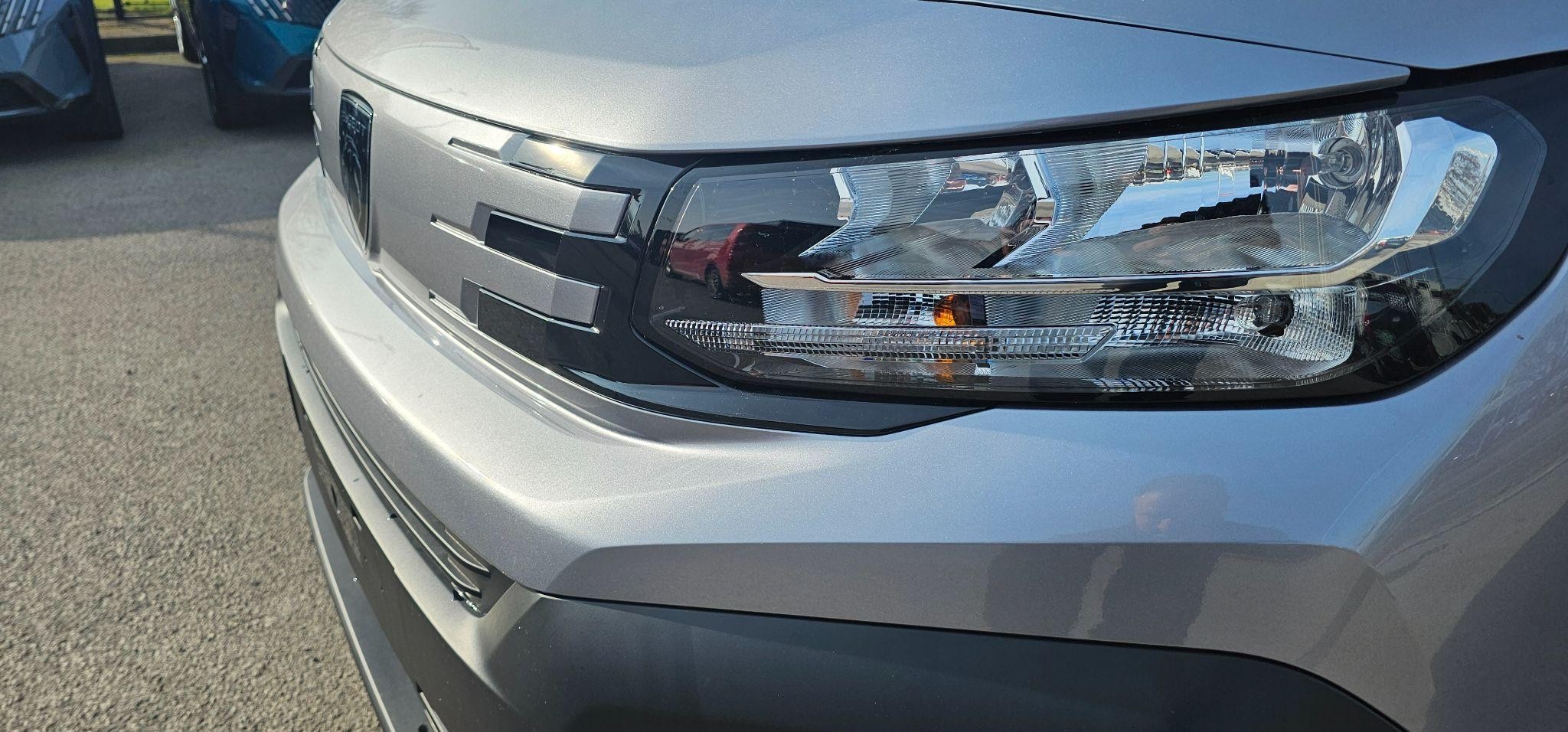 Peugeot Partner Image 12