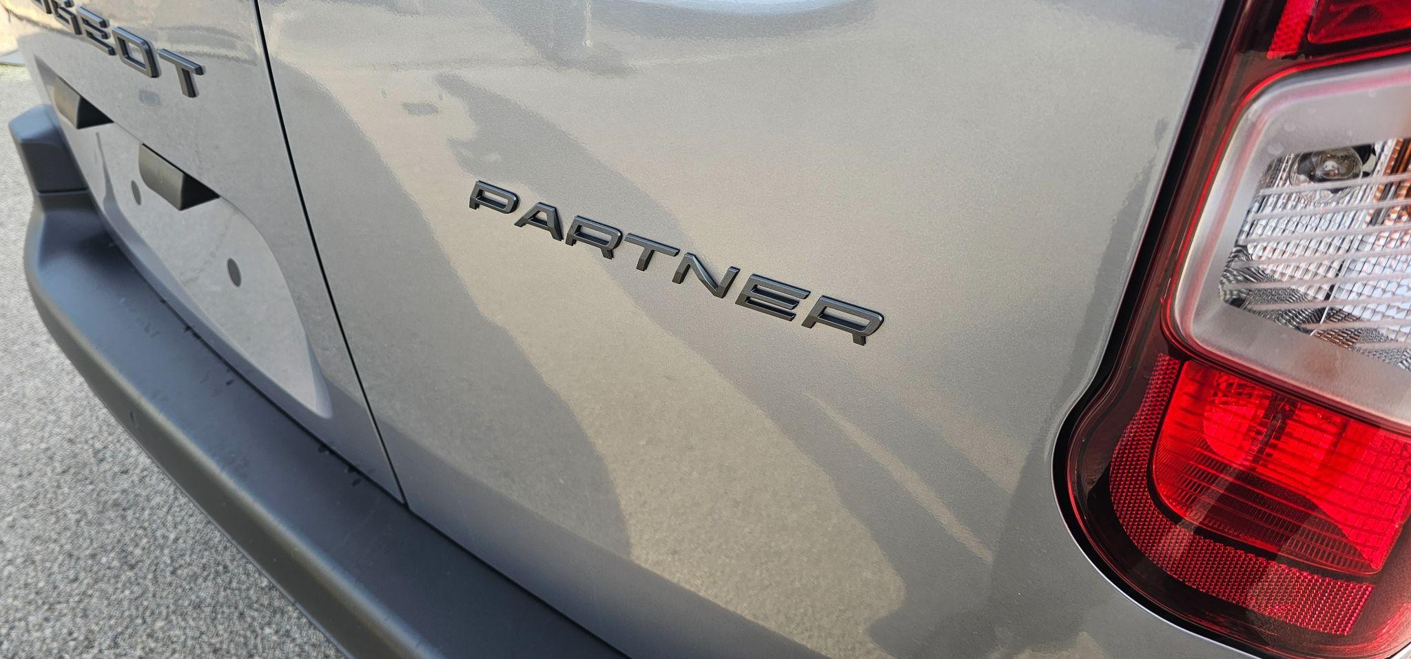 Peugeot Partner Image 16