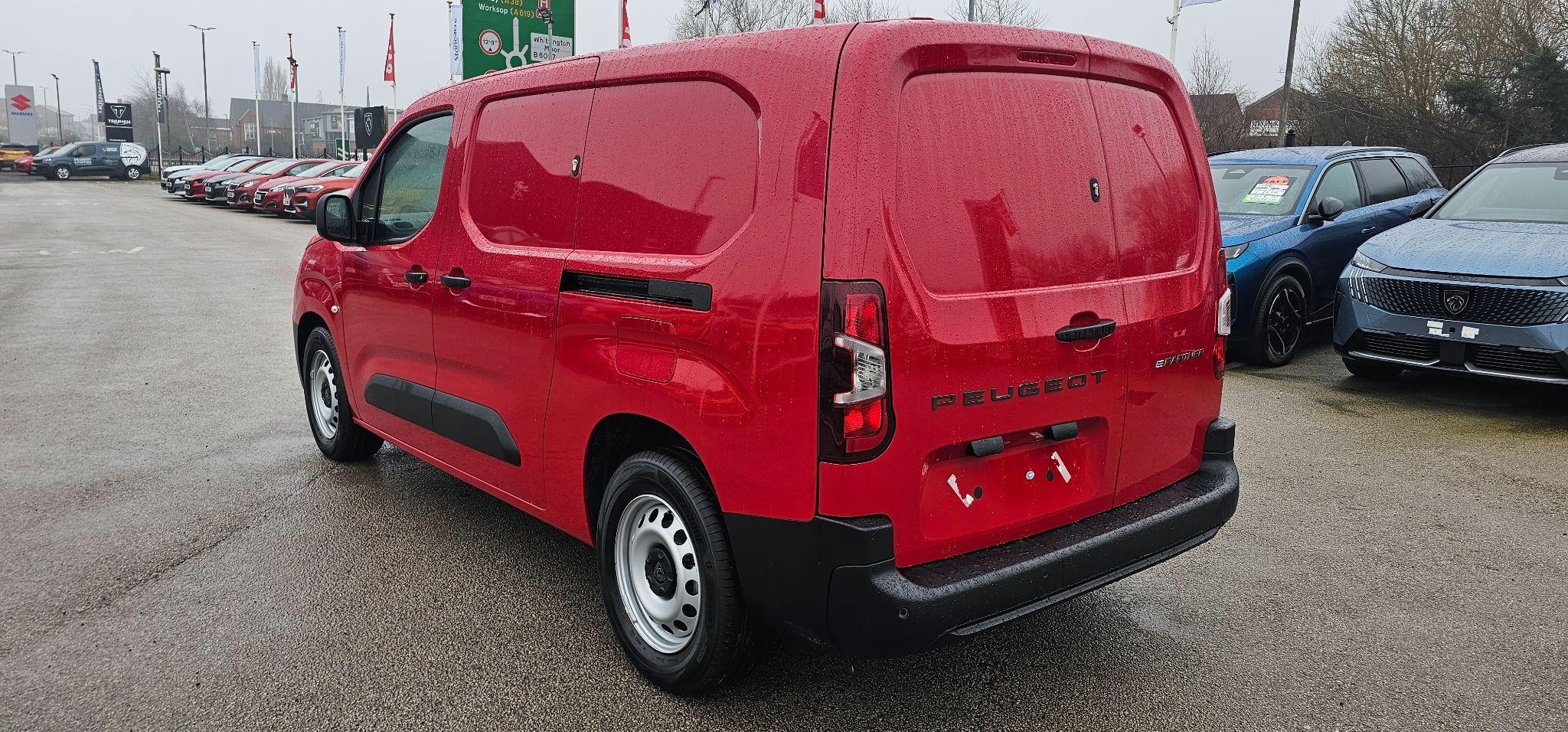 Peugeot e-Partner Image 4