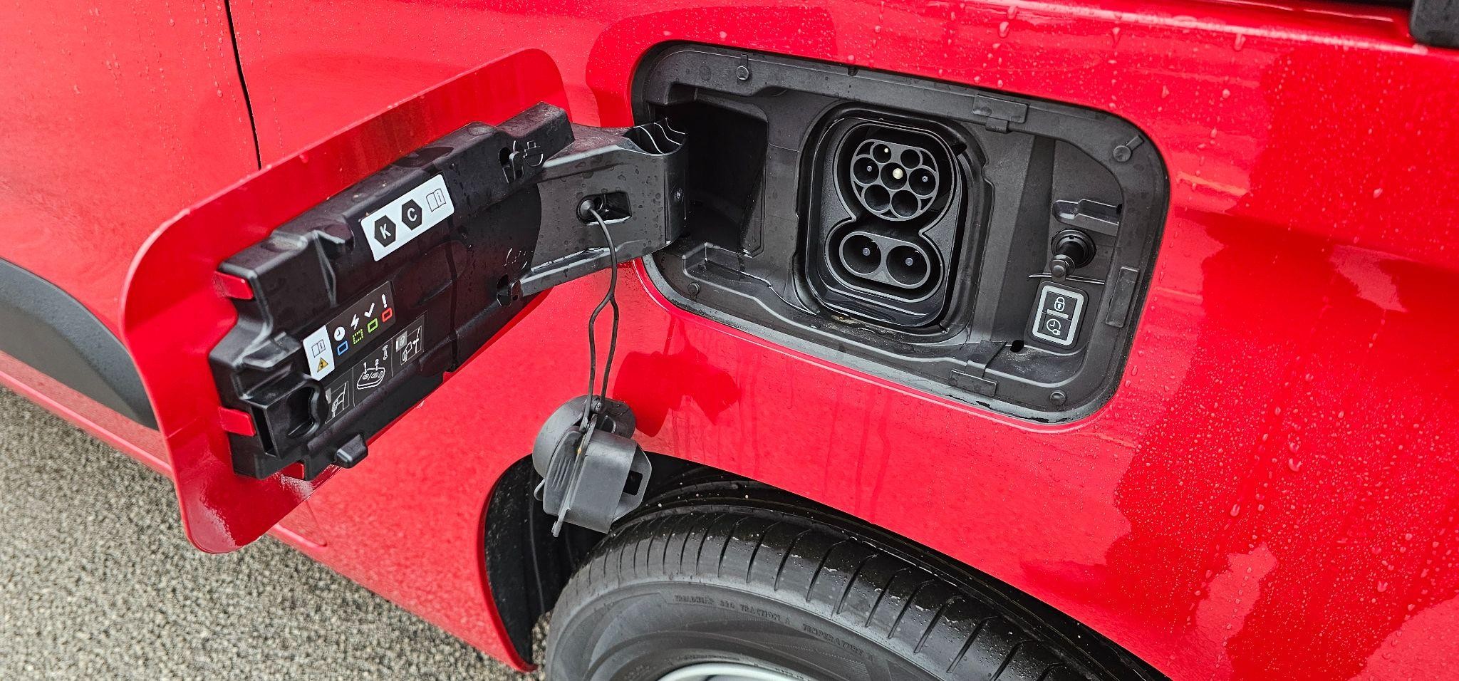 Peugeot e-Partner Image 12