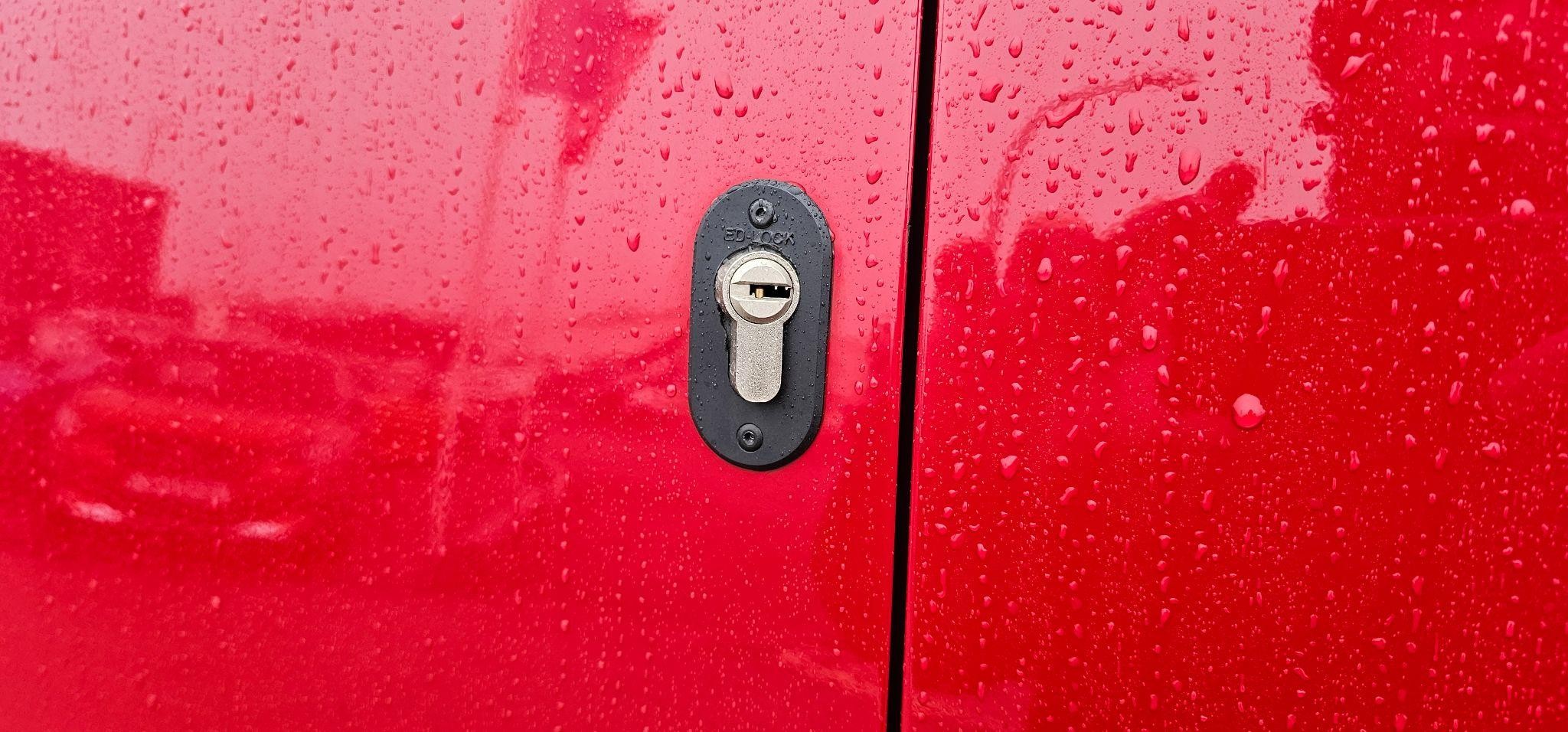 Peugeot e-Partner Image 17