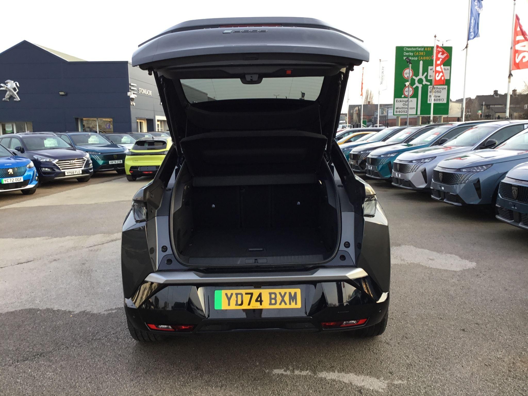 Peugeot E-3008 Image 11