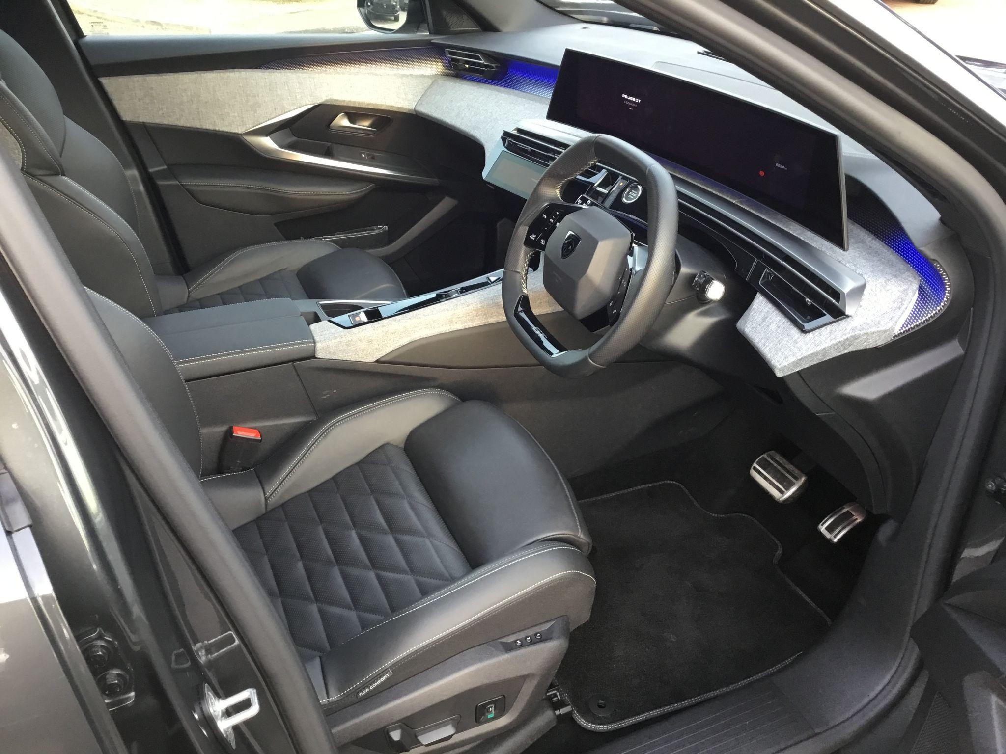 Peugeot E-3008 Image 18