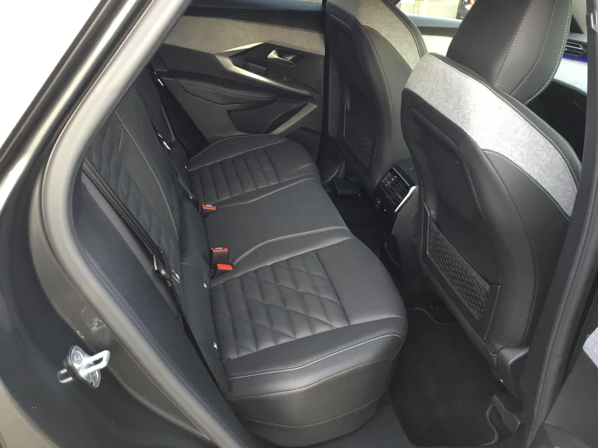 Peugeot E-3008 Image 19