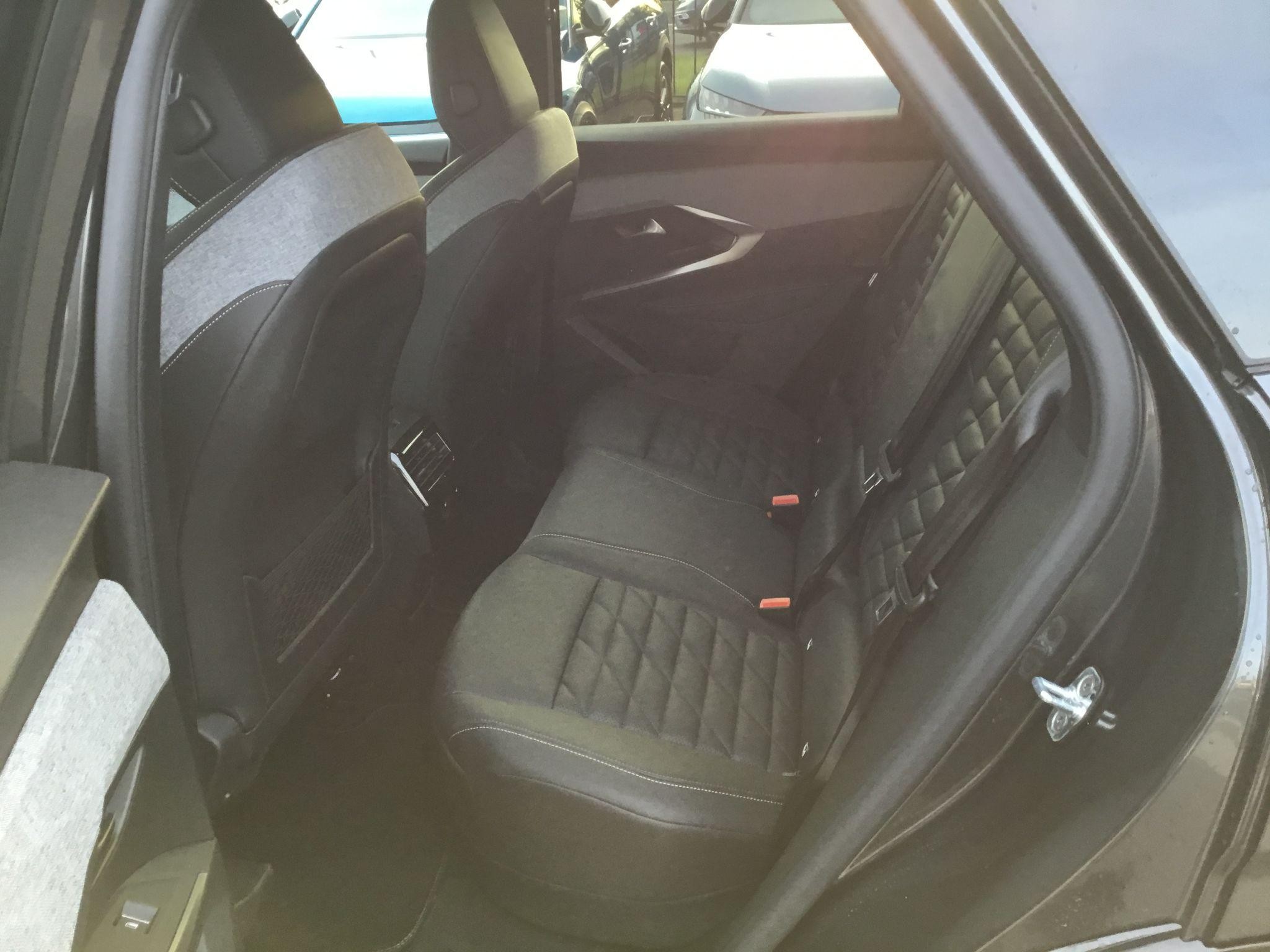 Peugeot E-3008 Image 22