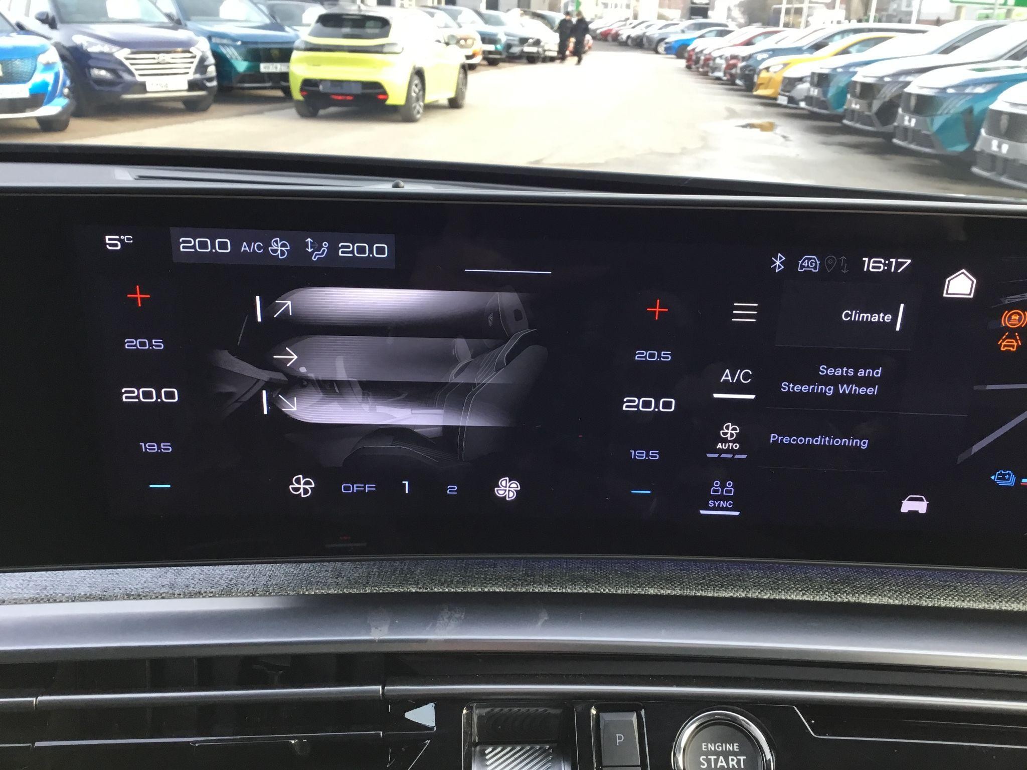 Peugeot E-3008 Image 43
