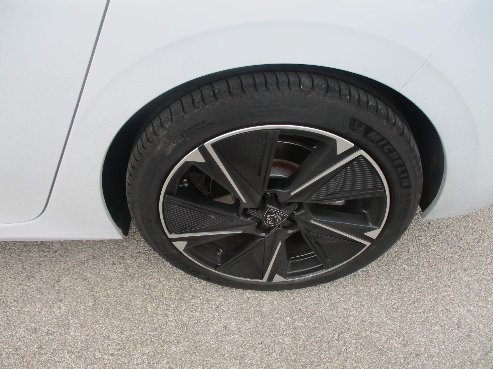 Peugeot E-308 Image 11
