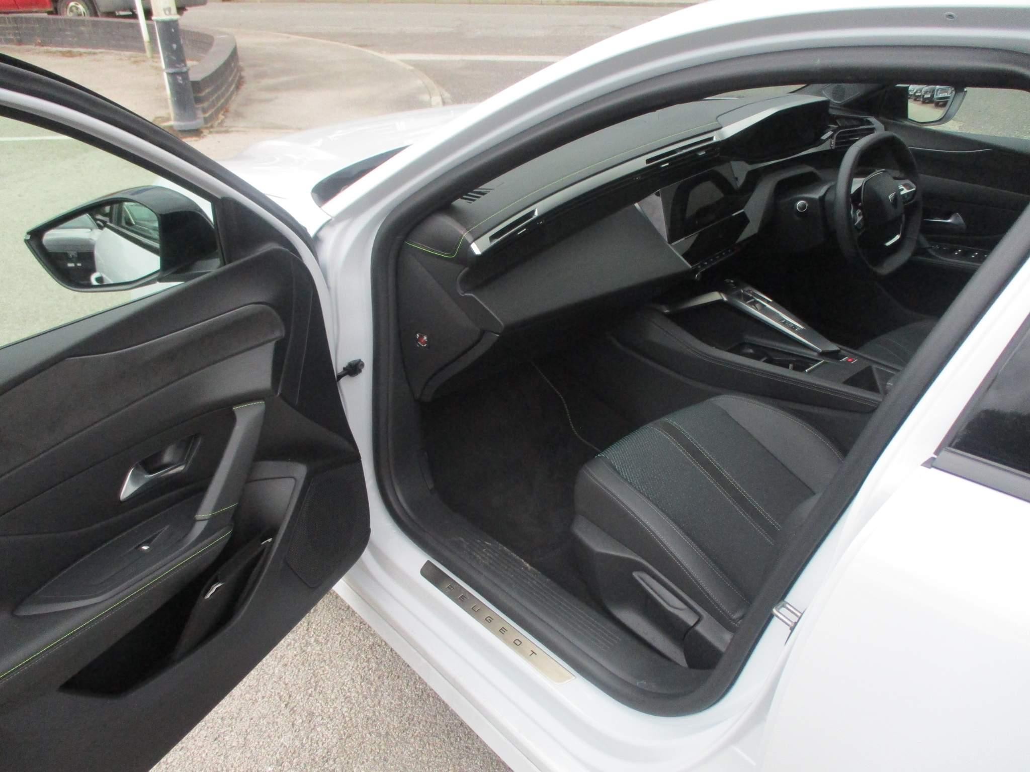 Peugeot E-308 Image 12