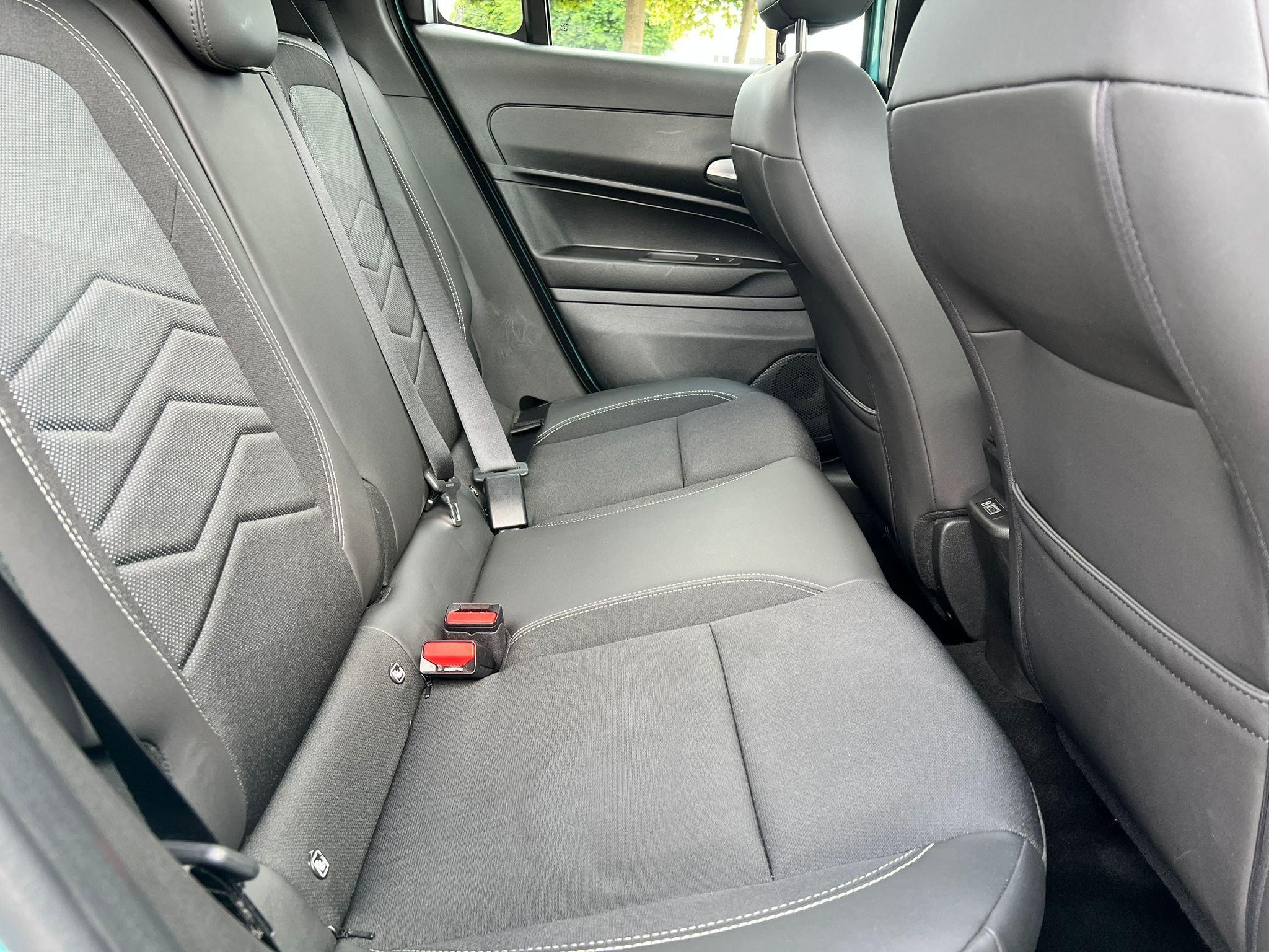 Jeep Avenger Image 18