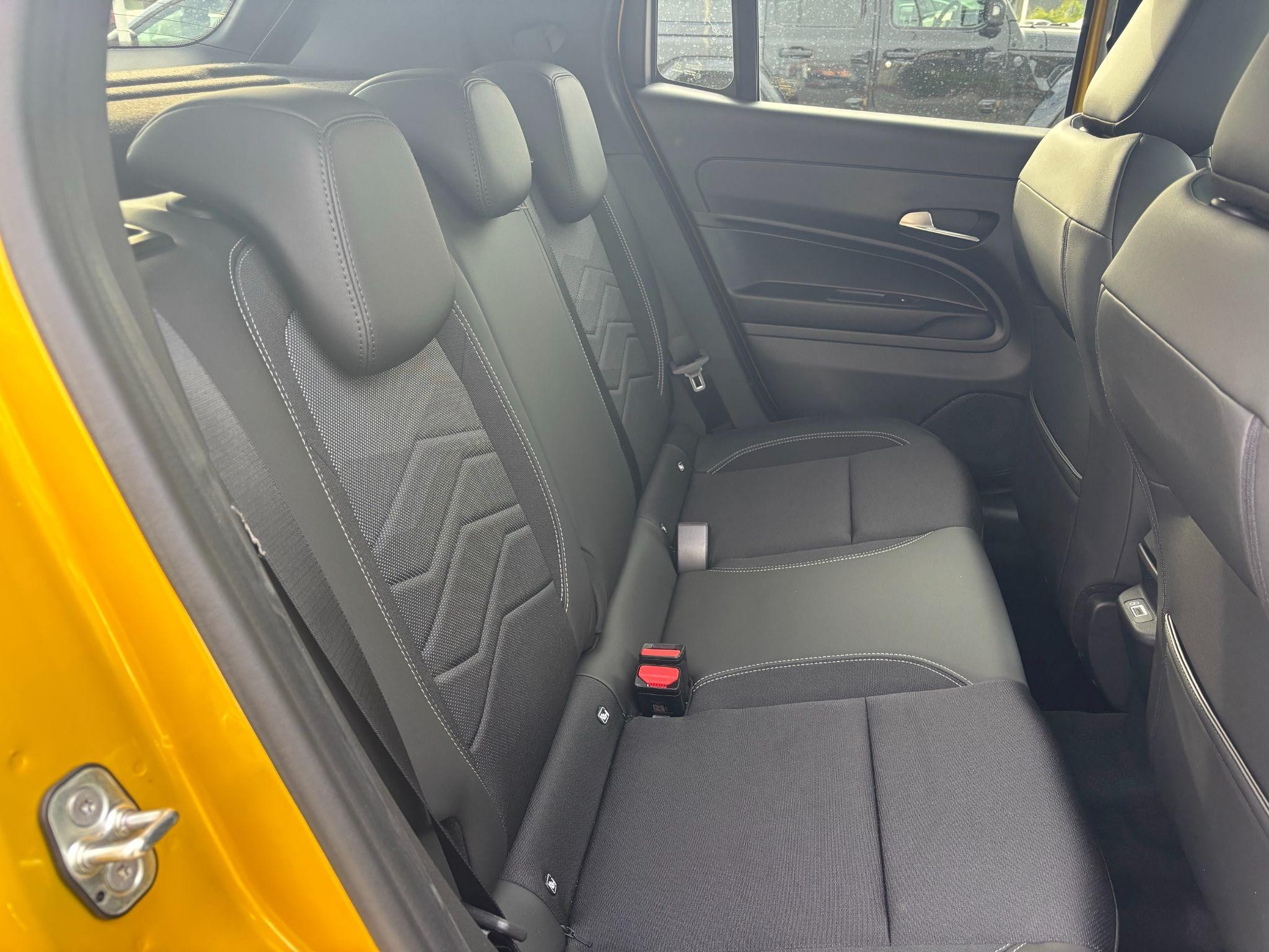 Jeep Avenger Image 21