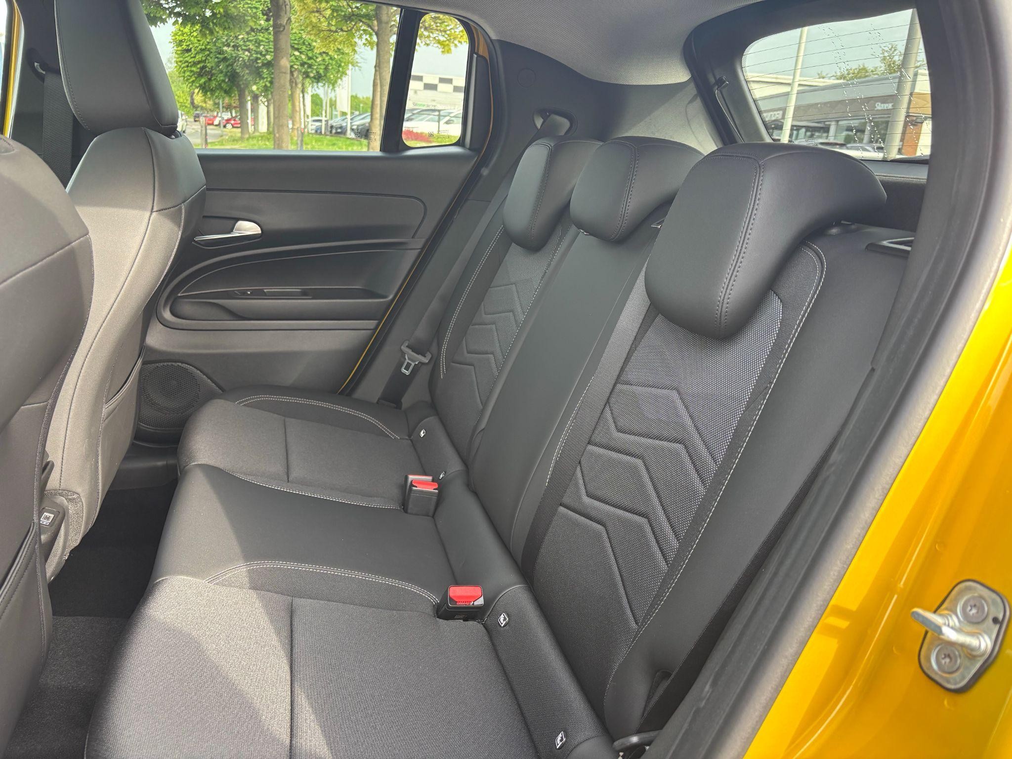 Jeep Avenger Image 22