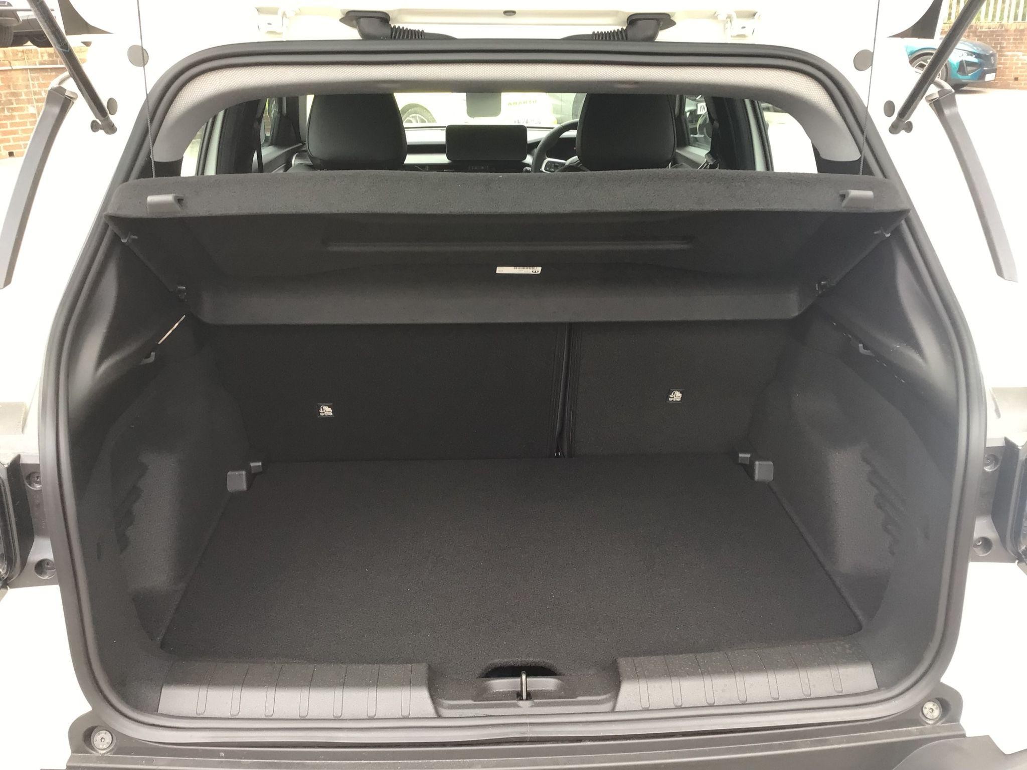 Jeep Avenger Image 12