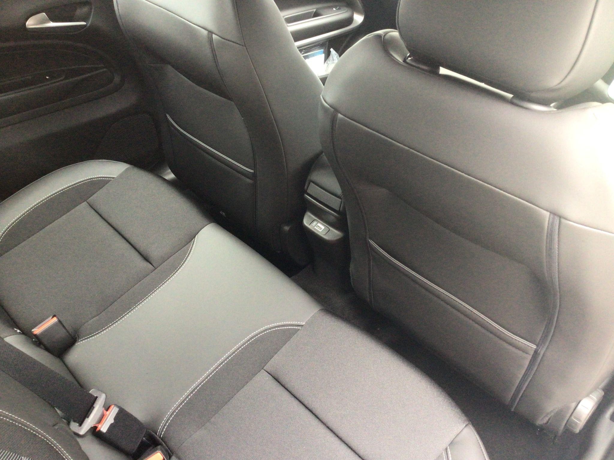 Jeep Avenger Image 21