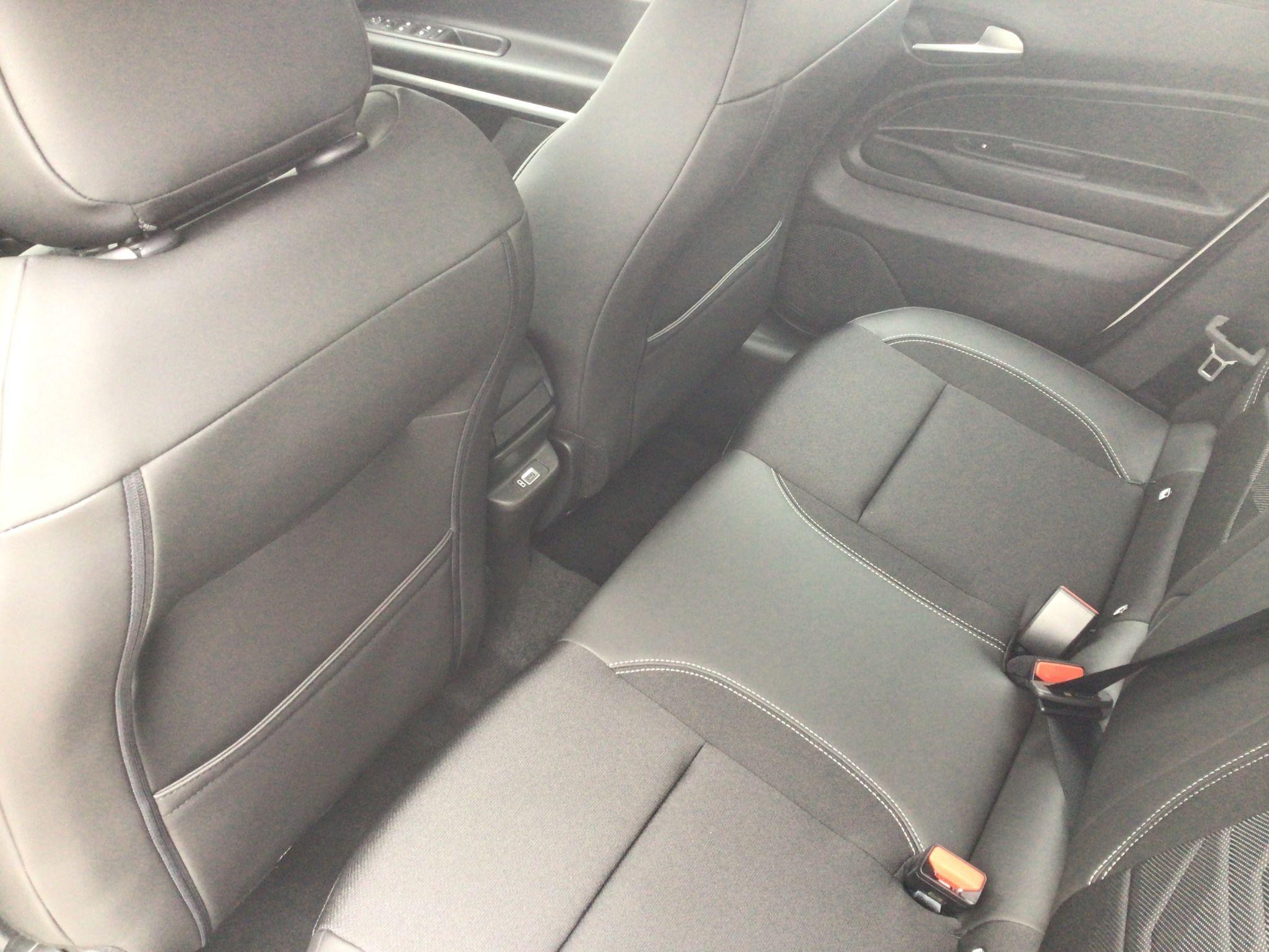 Jeep Avenger Image 22