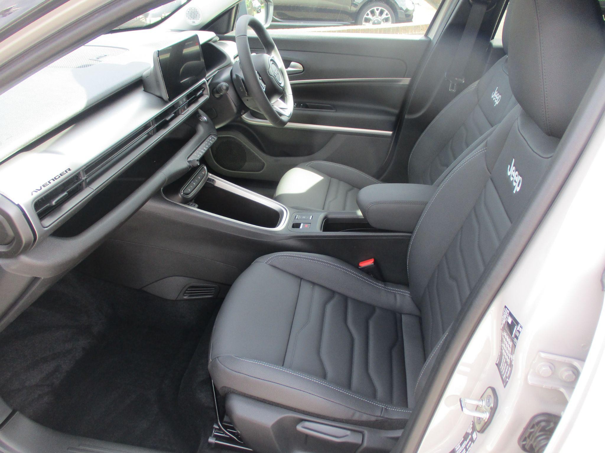 Jeep Avenger Image 31