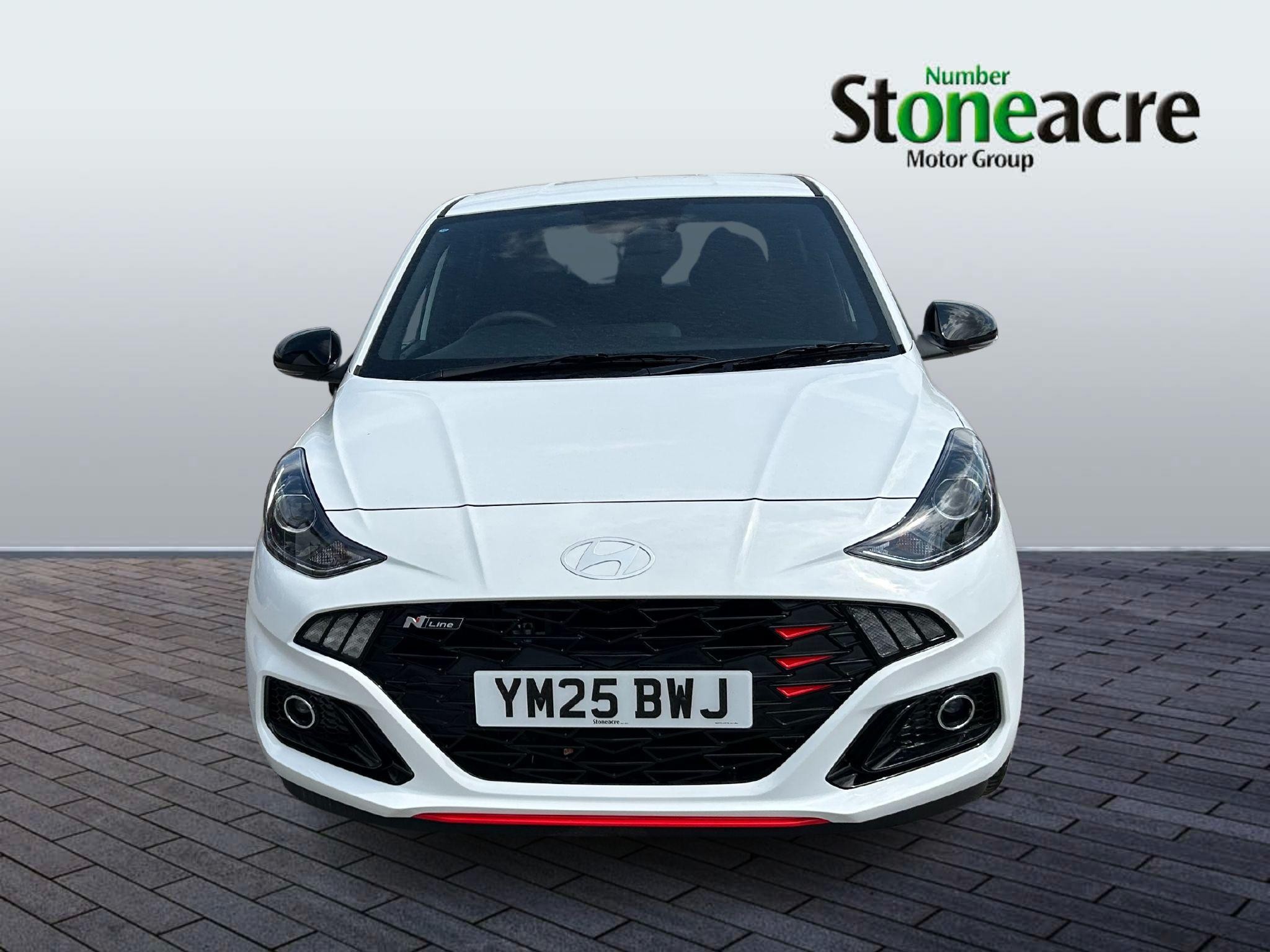Hyundai i10 Image 2