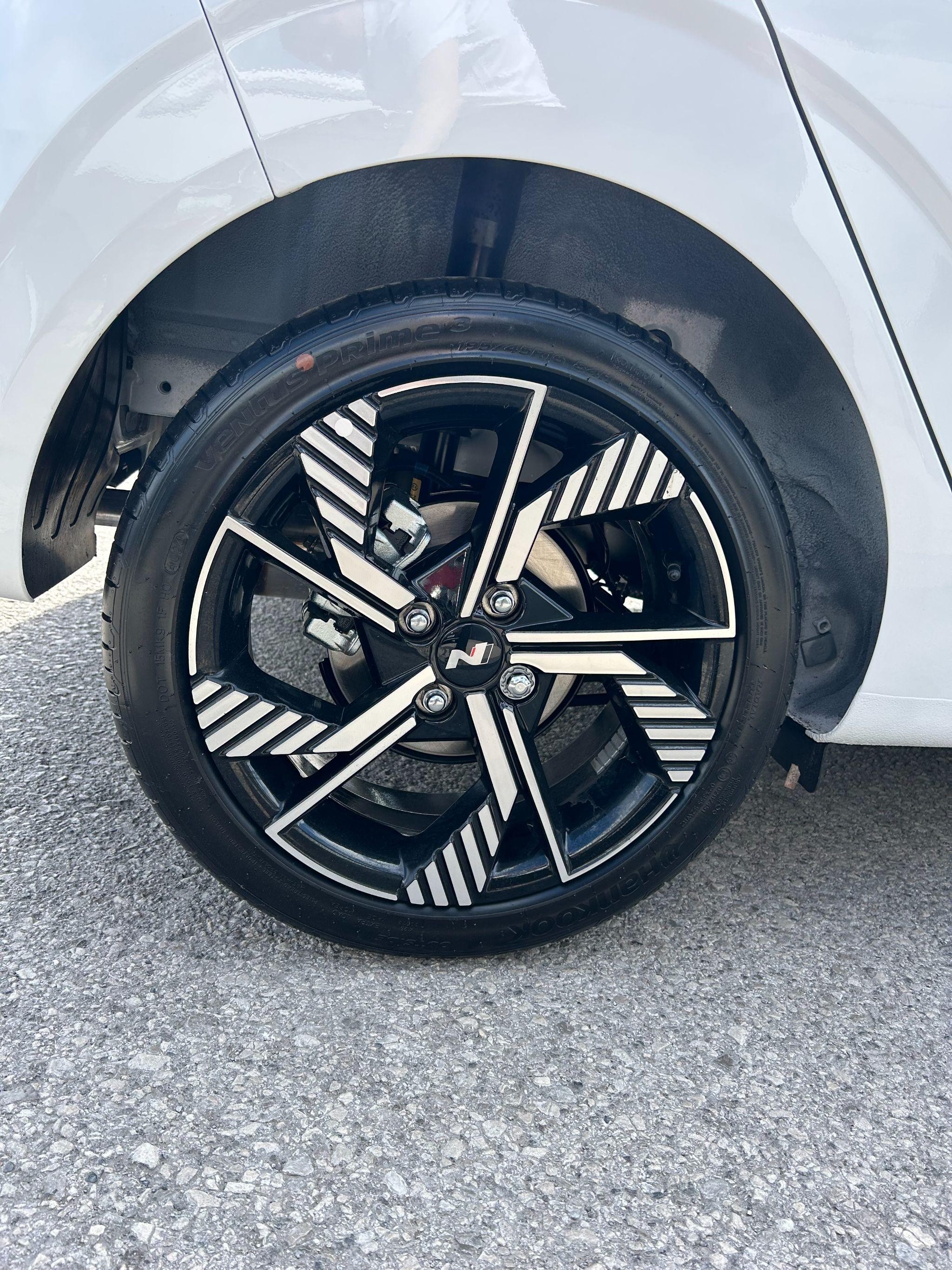 Hyundai i10 Image 9