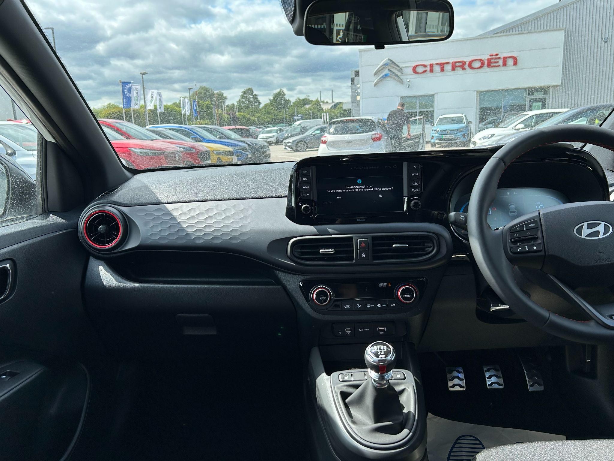 Hyundai i10 Image 14