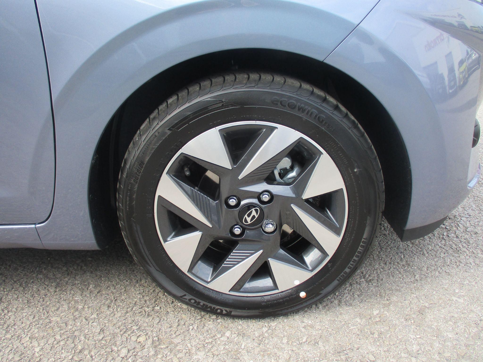 Hyundai i10 Image 9