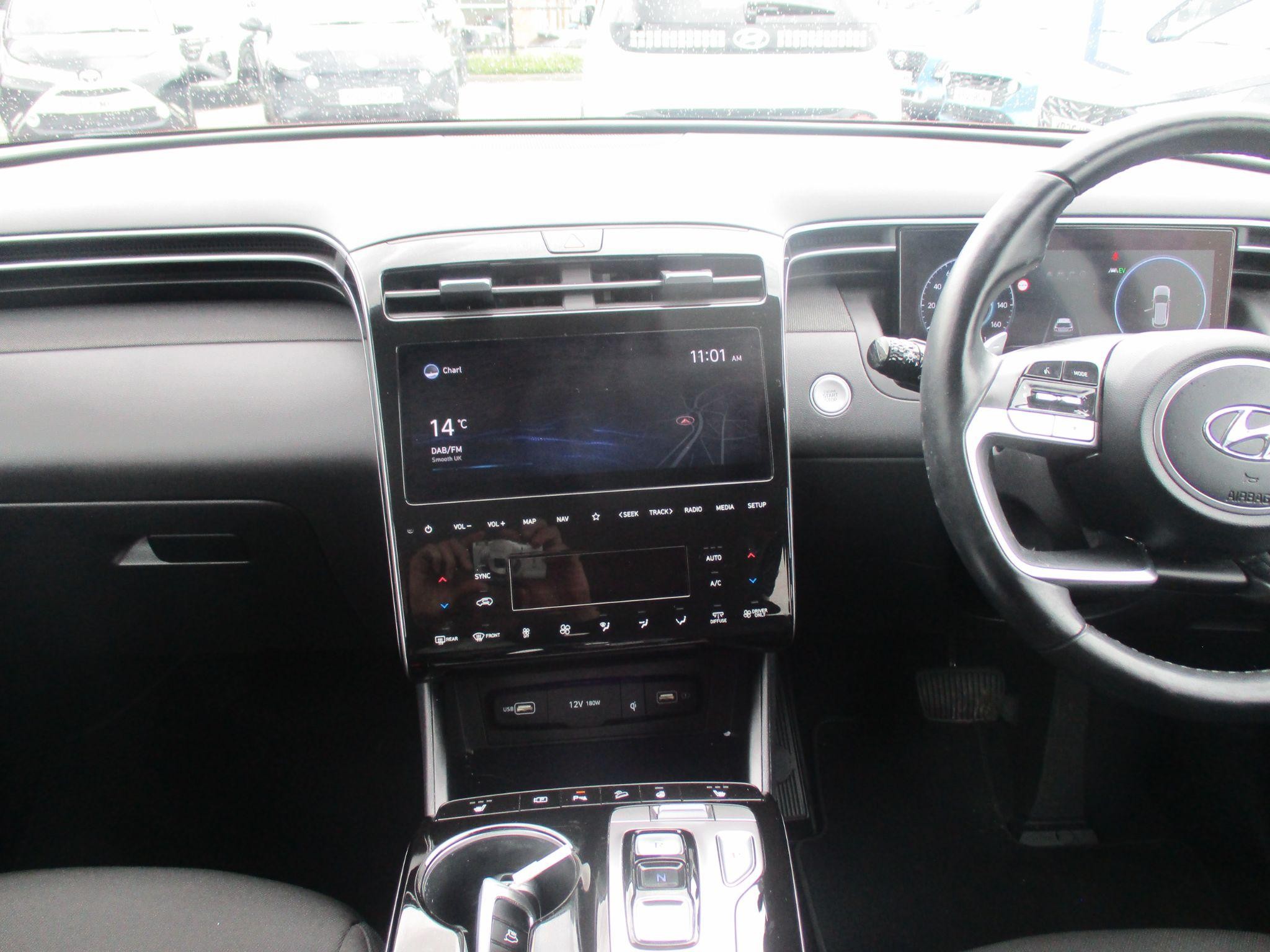 Hyundai TUCSON Image 16