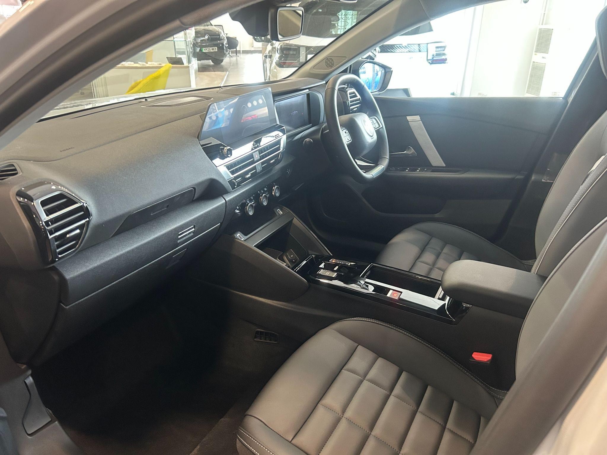 Citroen e-C4 Image 9