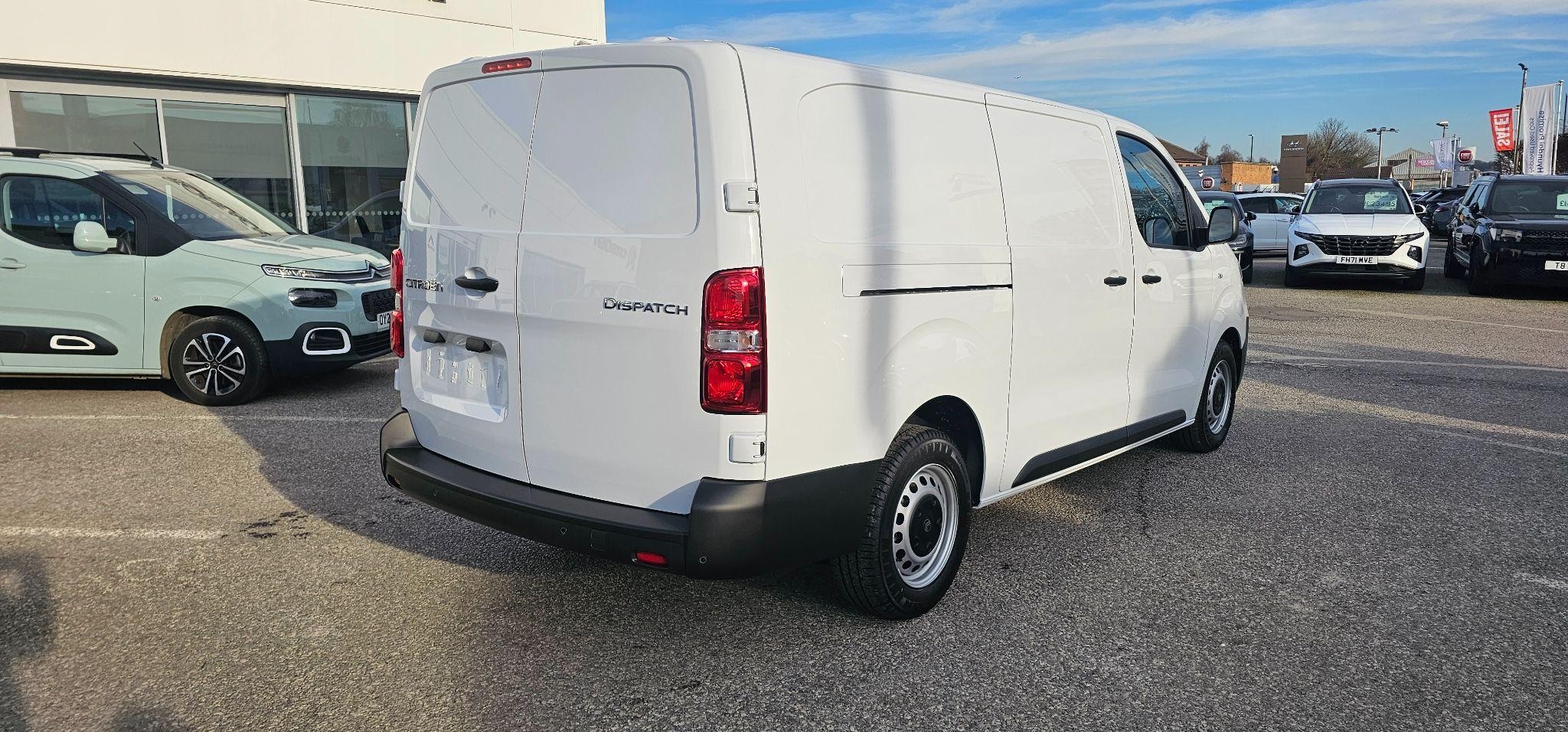 Citroen Dispatch Image 3