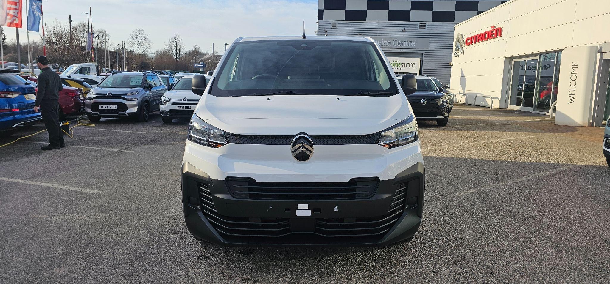 Citroen Dispatch Image 8