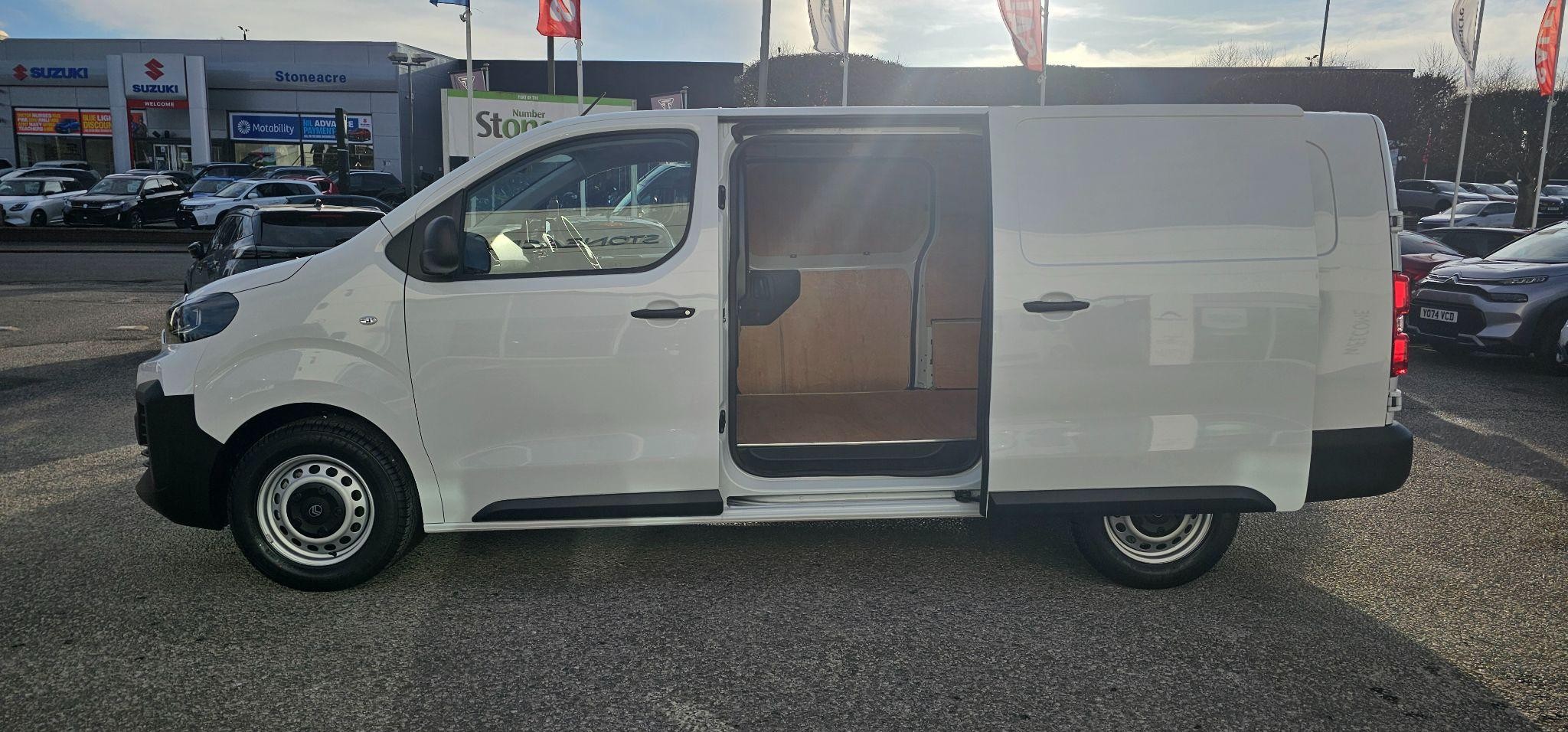 Citroen Dispatch Image 11