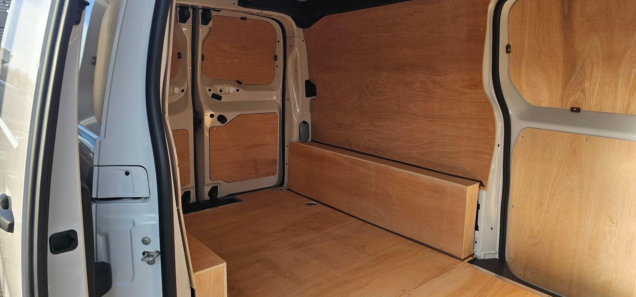 Citroen Dispatch Image 13