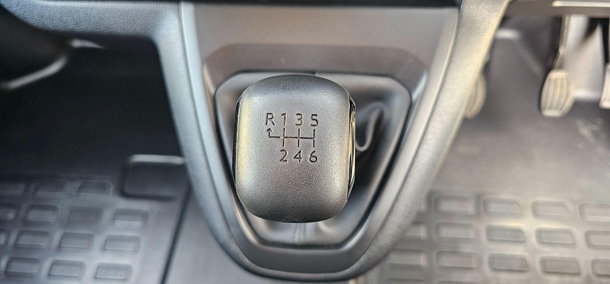 Citroen Dispatch Image 24