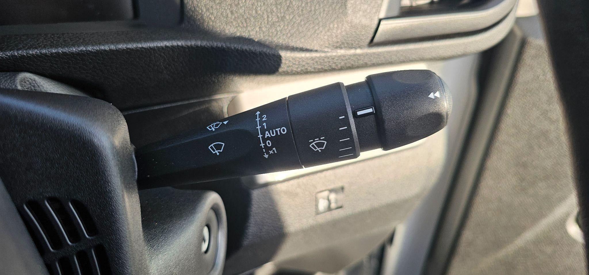 Citroen Dispatch Image 28
