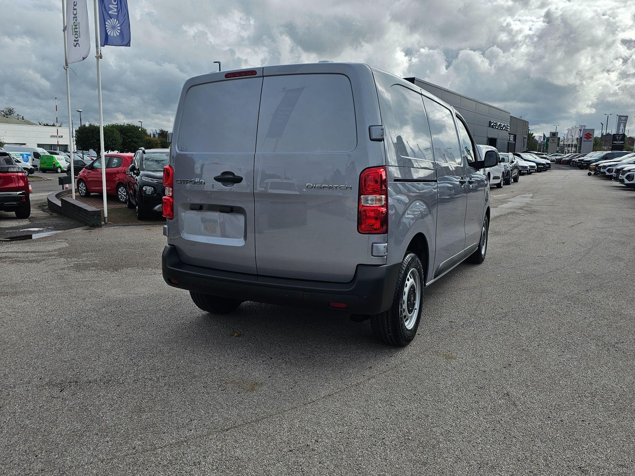 Citroen Dispatch Image 3