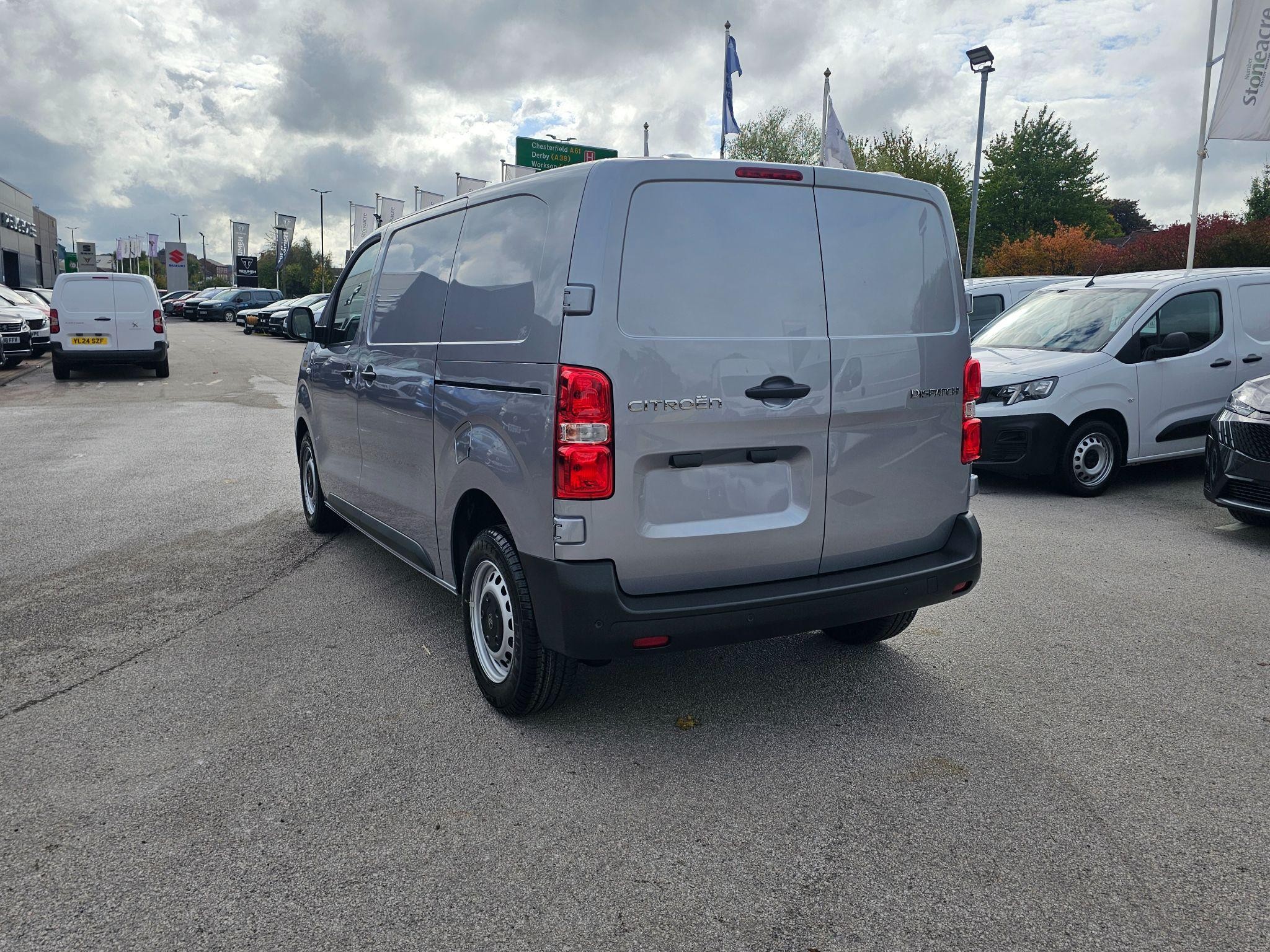 Citroen Dispatch Image 5