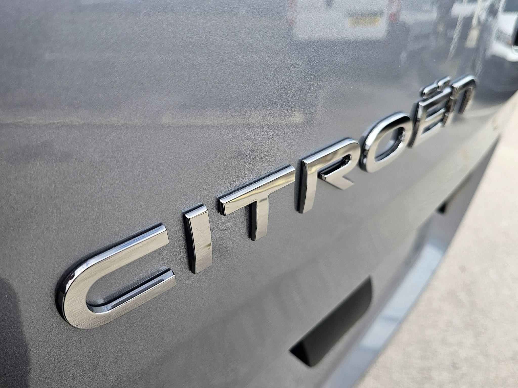 Citroen Dispatch Image 14