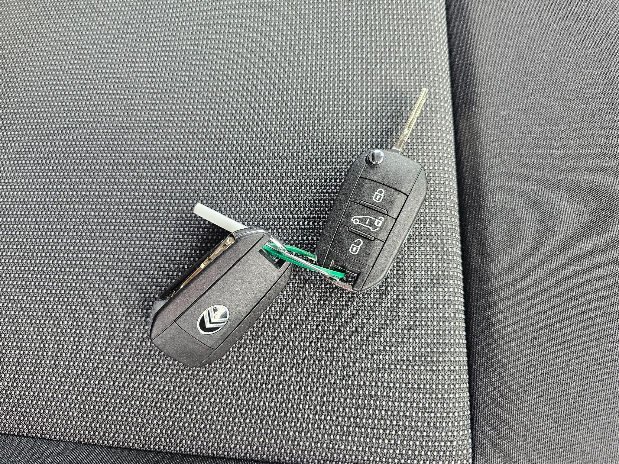 Citroen Dispatch Image 28