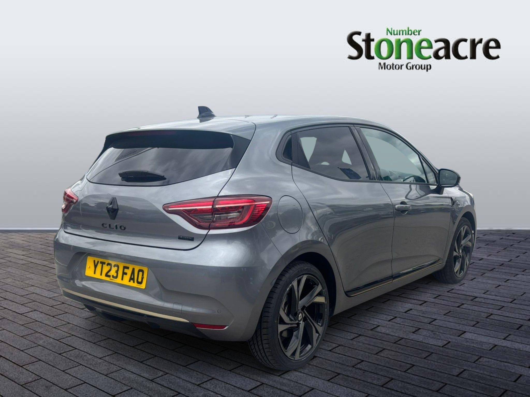 Renault Clio Image 8