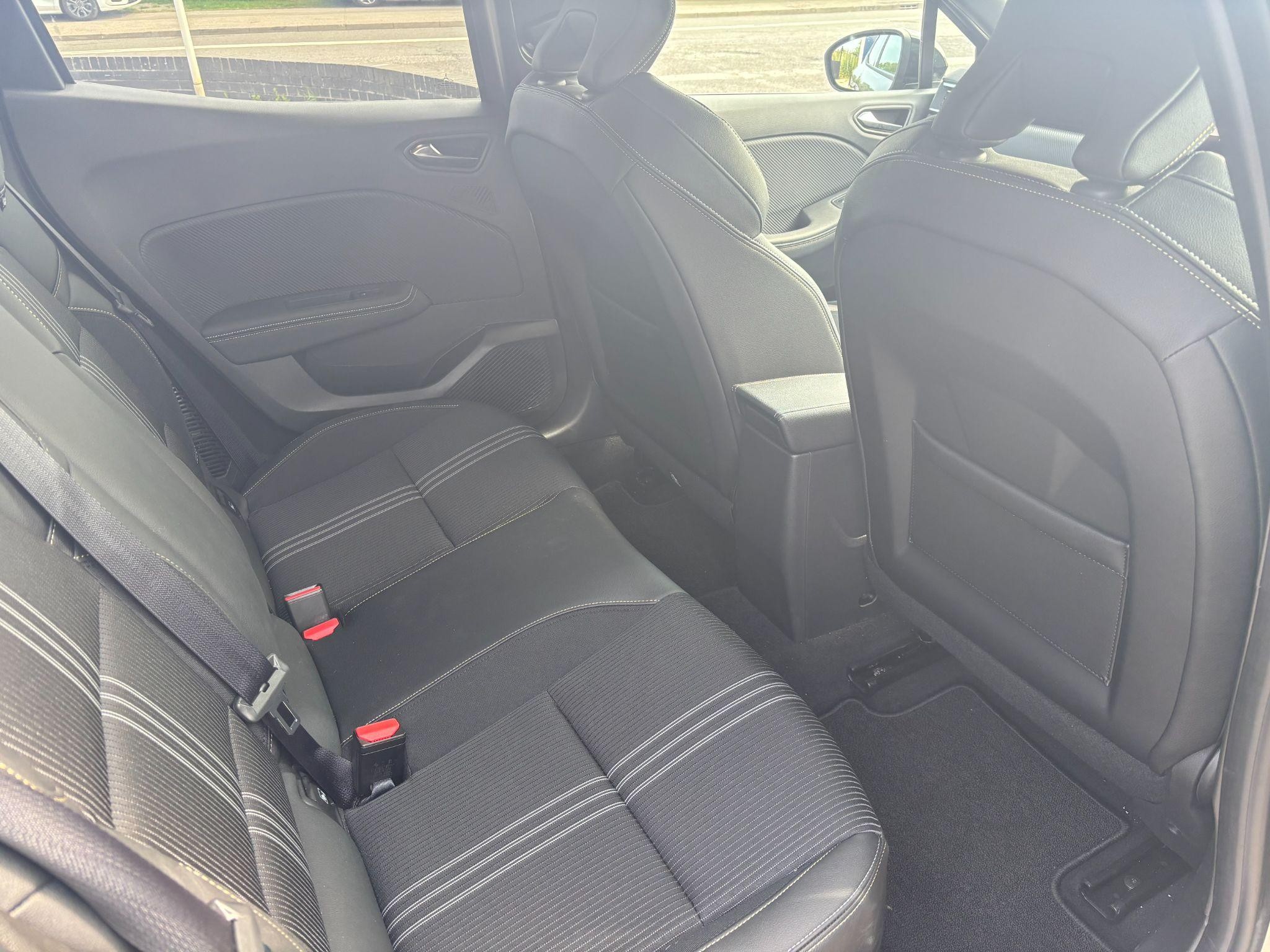 Renault Clio Image 12