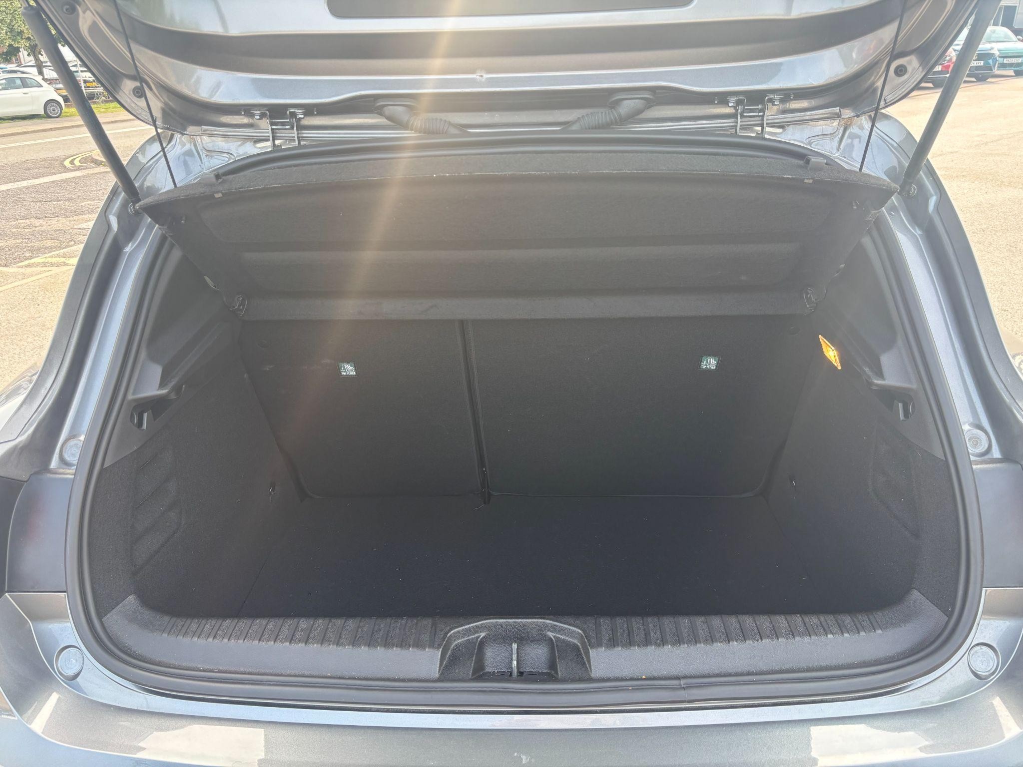 Renault Clio Image 18