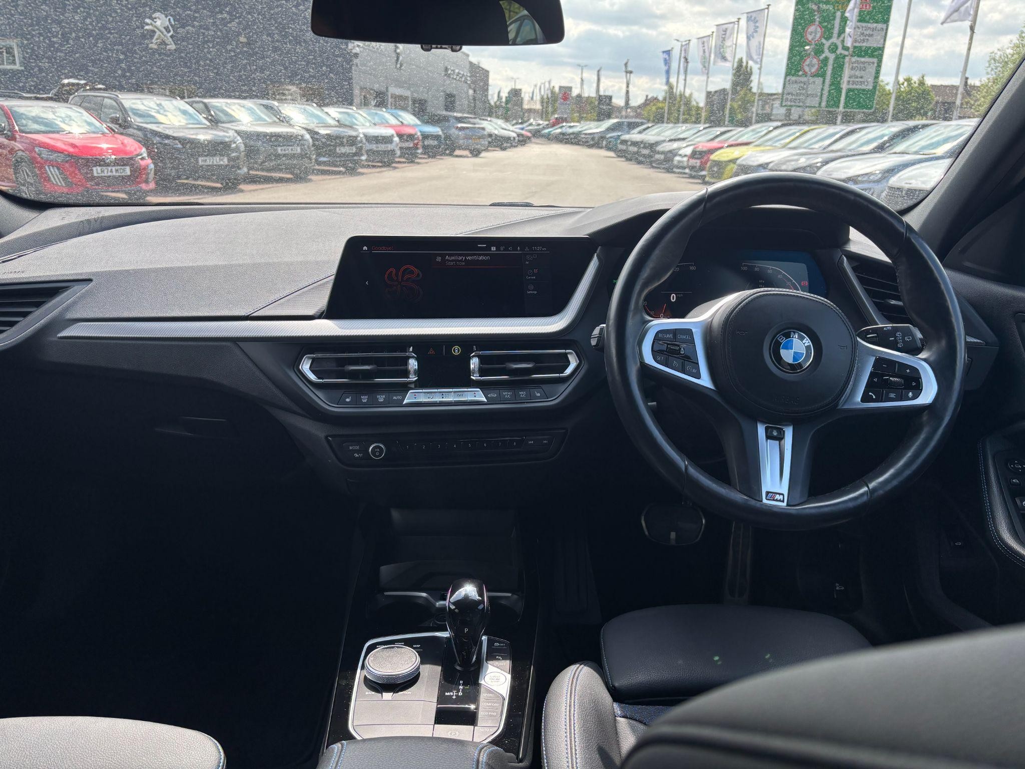 BMW 1 Series Image 9