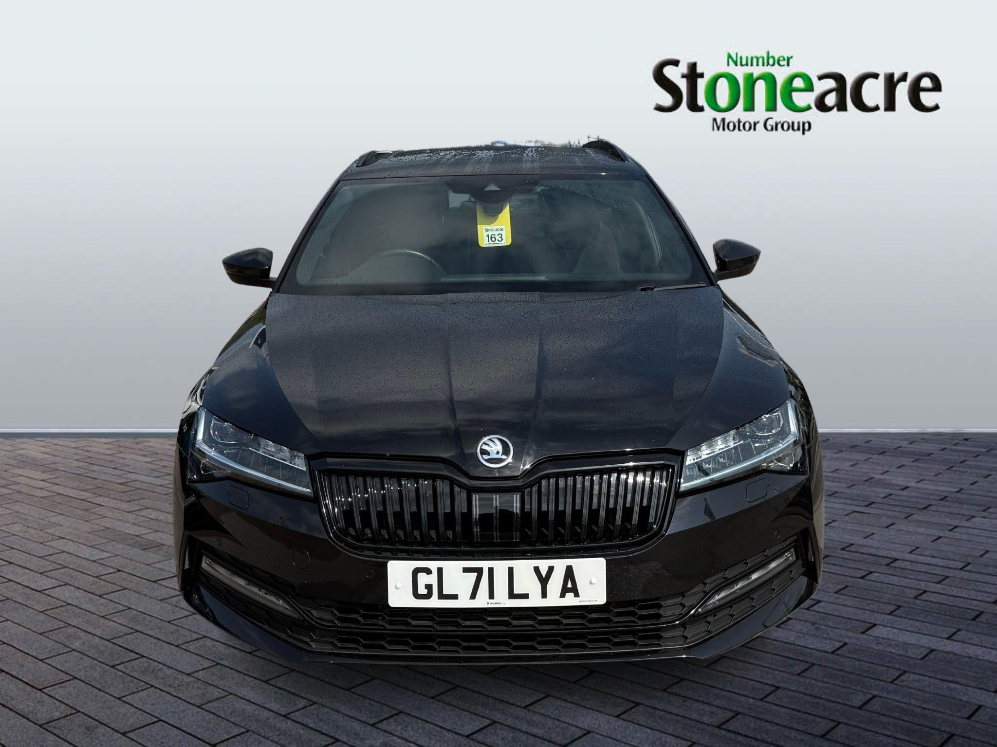 Skoda Superb Image 2