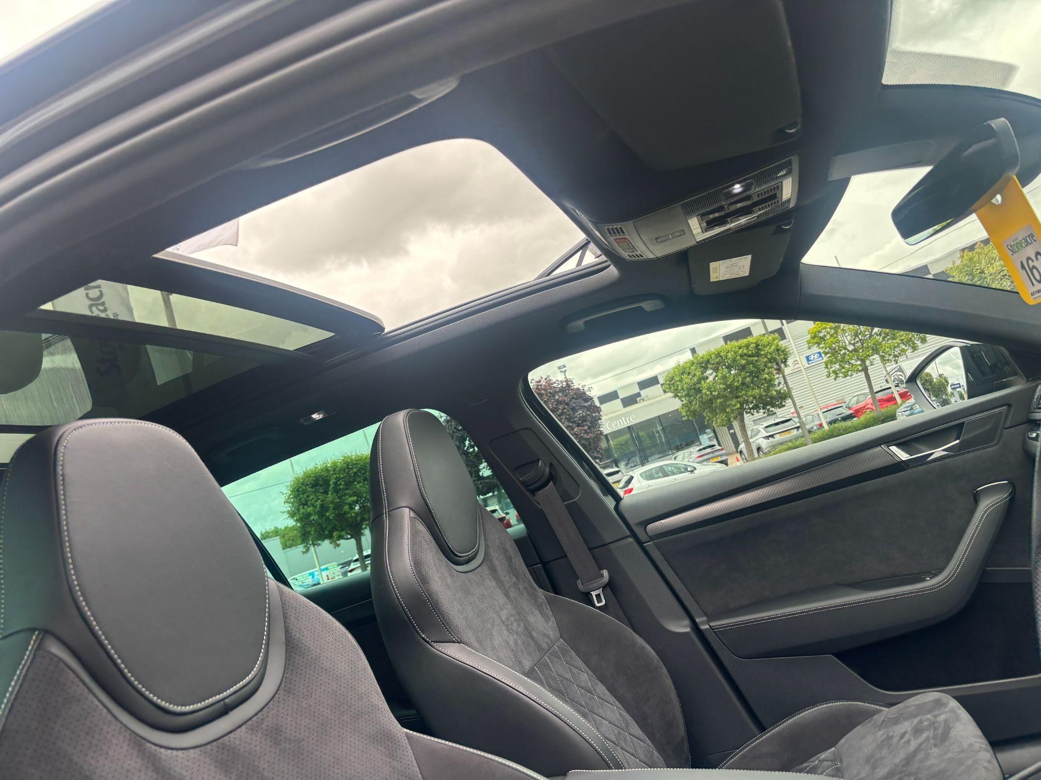Skoda Superb Image 12