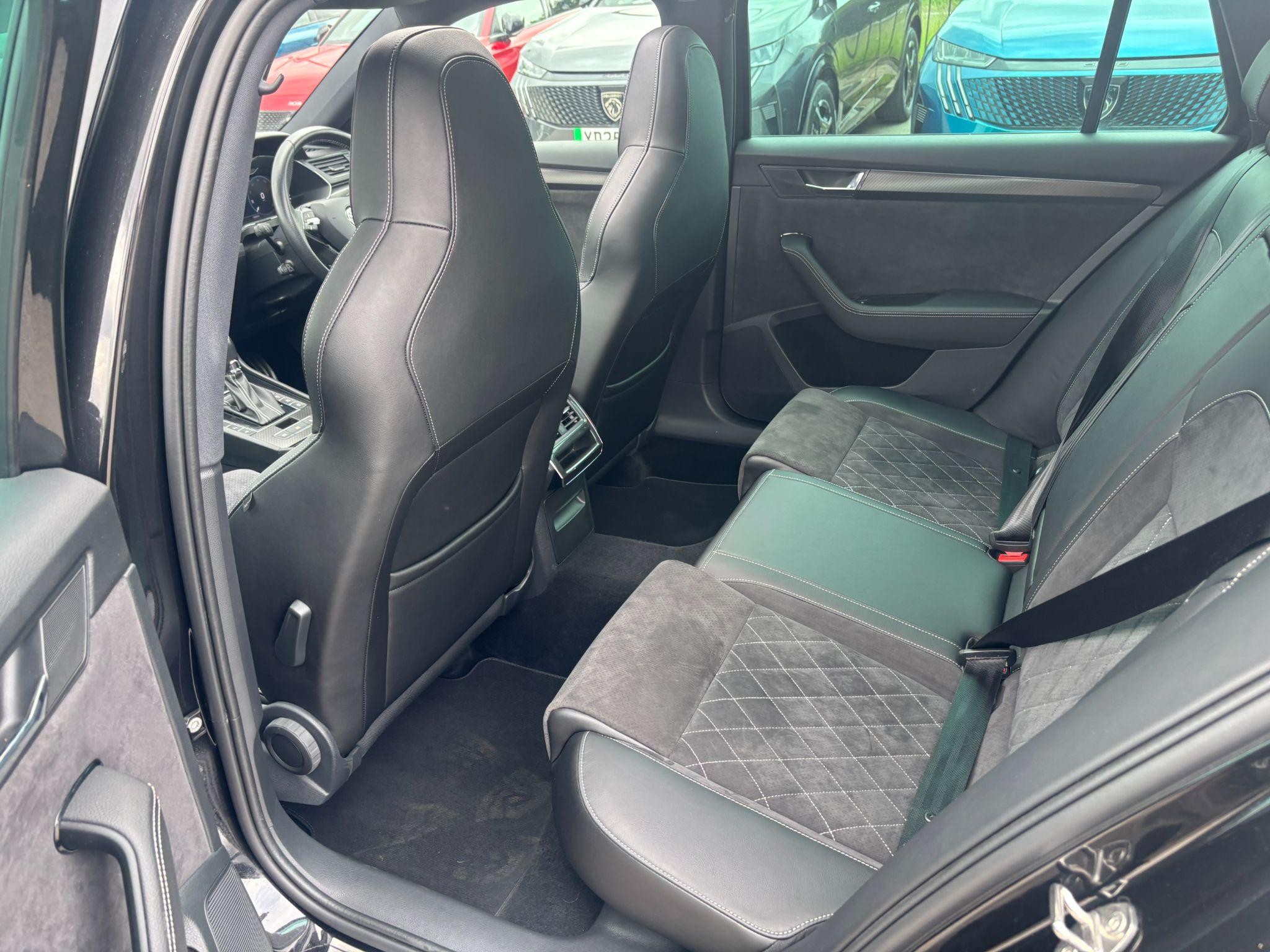 Skoda Superb Image 13
